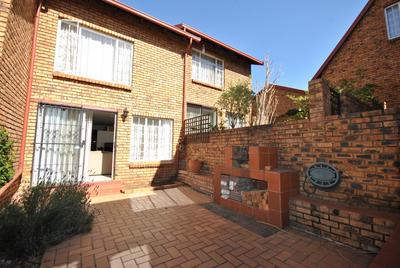 Townhouse For Sale in Moreletapark, Pretoria